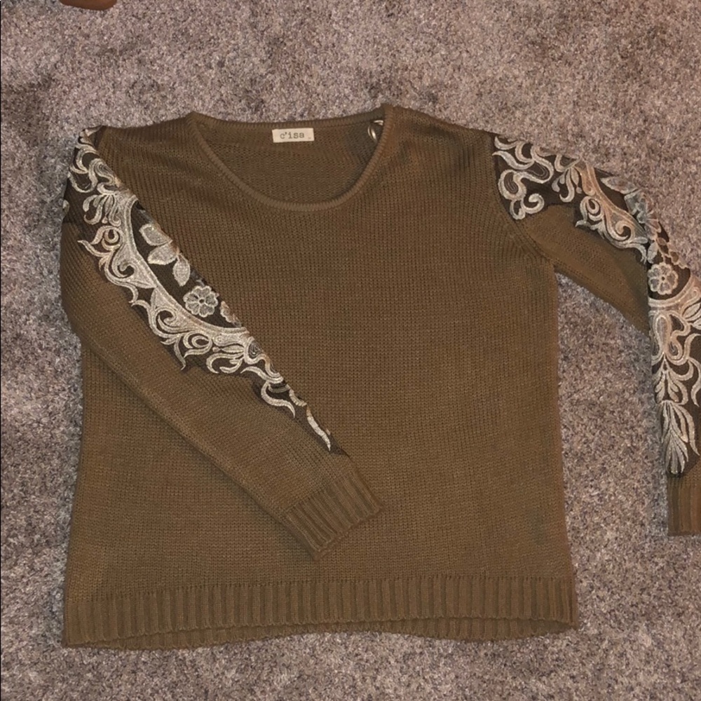 Thin sweater